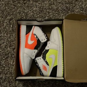 AJ1 hyper crimson green/orange (retro) (with OG box)